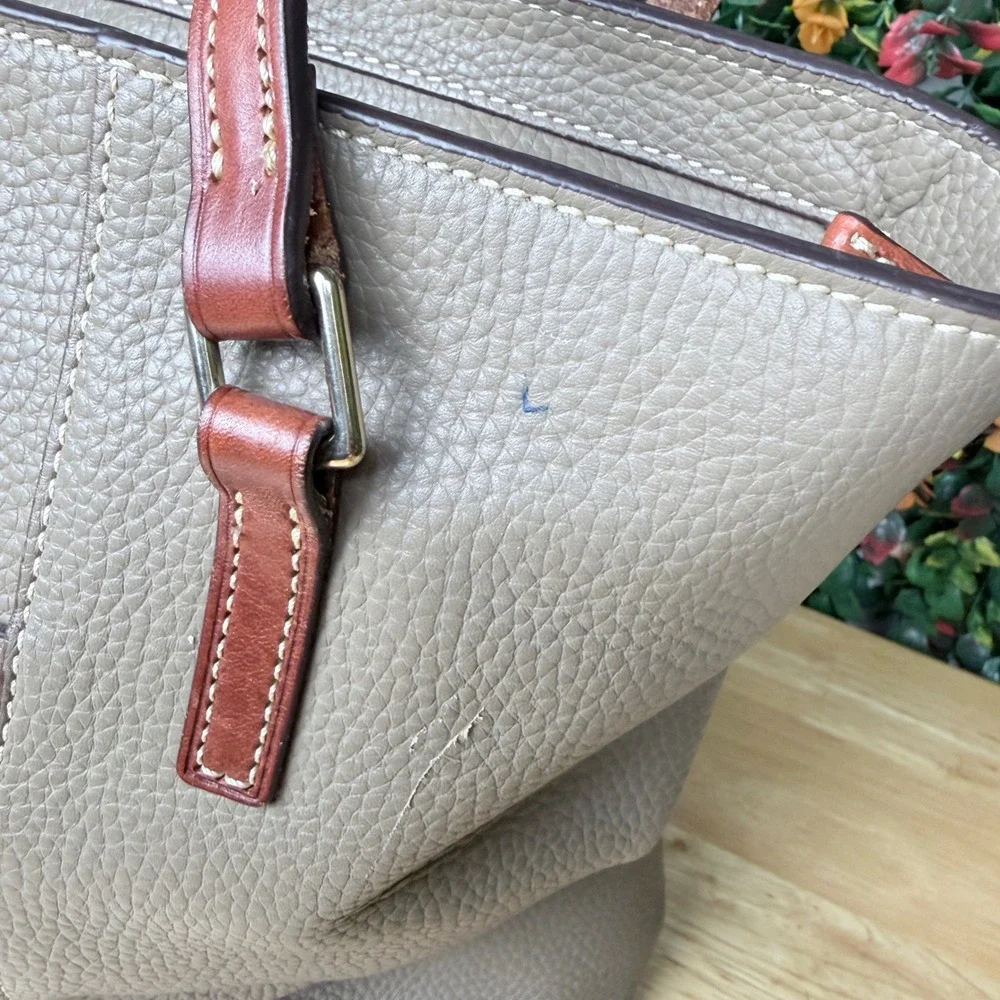 Dooney & Bourke Taupe Pebbled Leather Tote Bag Brown Trim Red Lining Medium